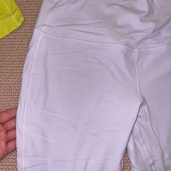 Lululemon Leggings in Lavendar - Picture 4 of 4